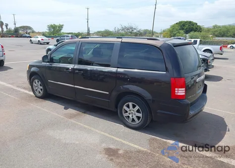2010 Chrysler Town & Country Touring из США, поврежденный, VIN 2A4RR5D17AR435516